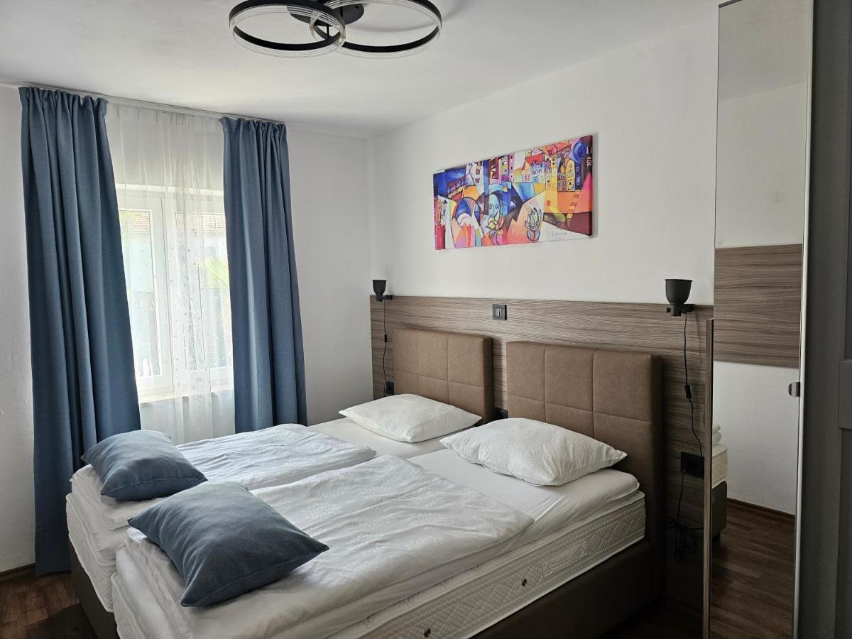 Premium Apartments Tade Funtana Luaran gambar