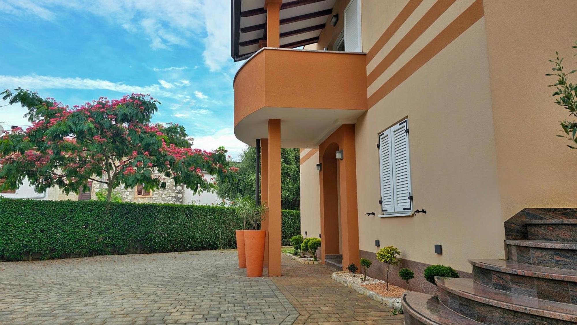 Premium Apartments Tade Funtana Luaran gambar