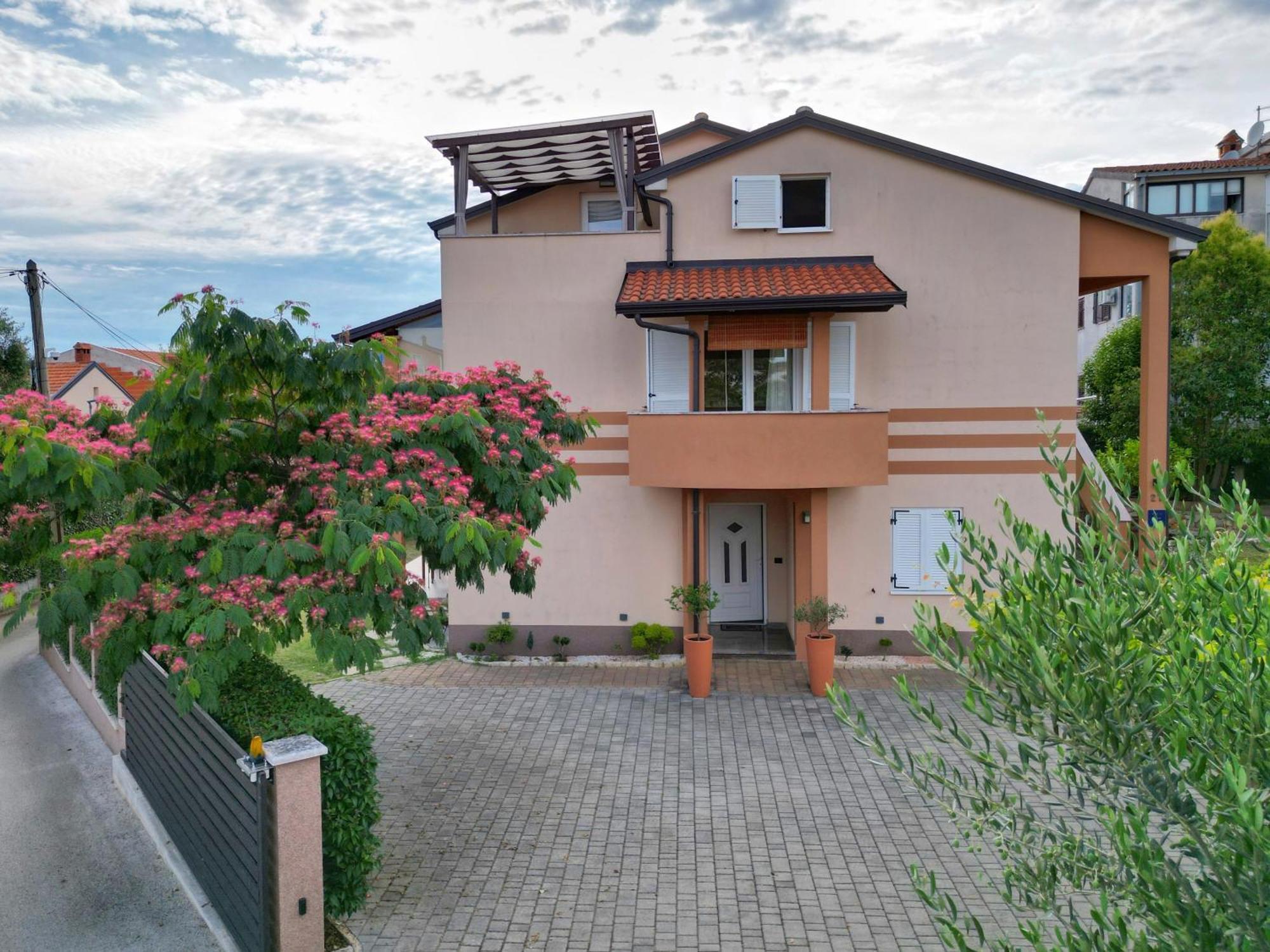 Premium Apartments Tade Funtana Luaran gambar